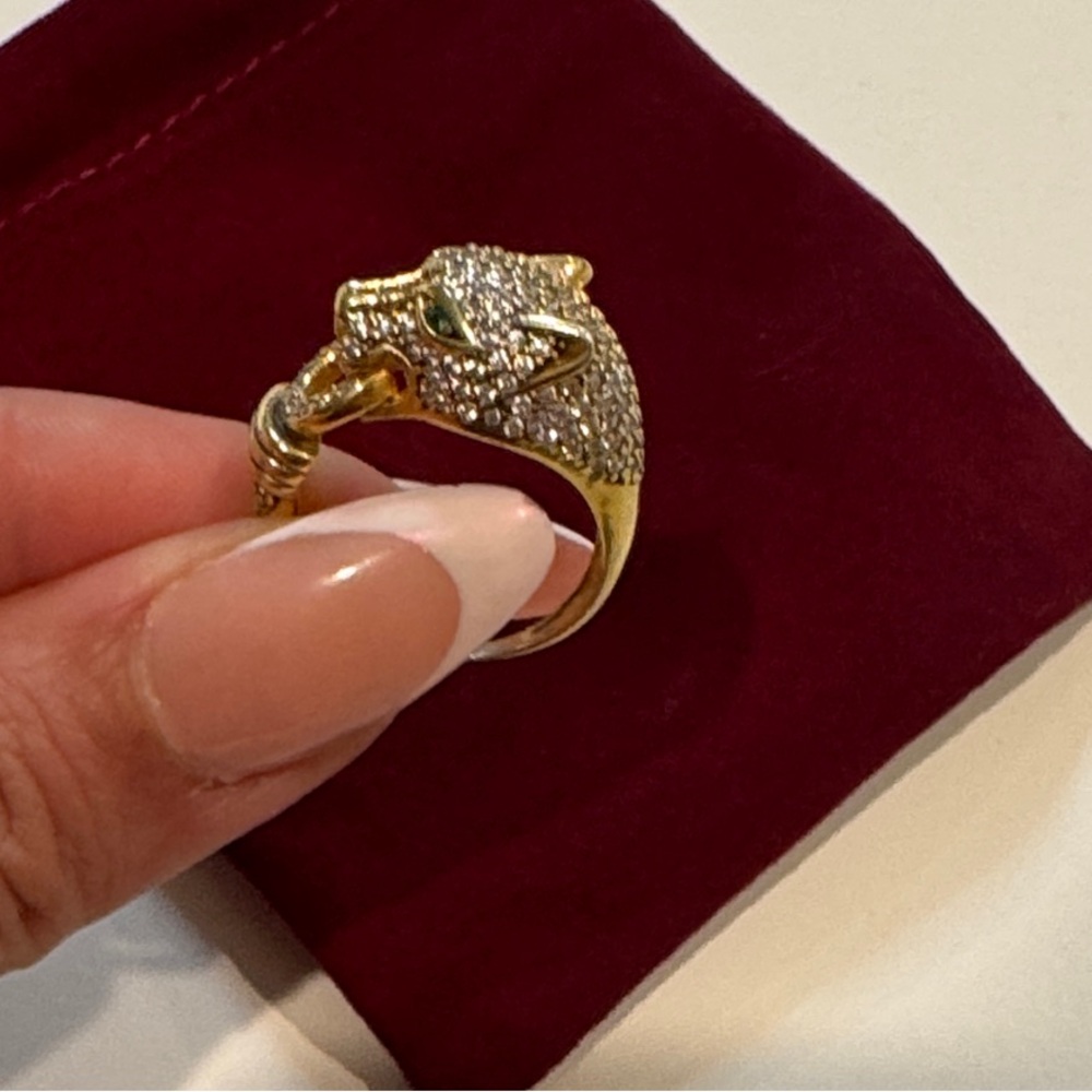 Elegant Gold and Silver Panther Ring